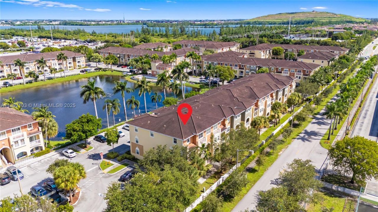 10800 NW 88th Ter, Unit 218, Doral, FL 33178 Photo