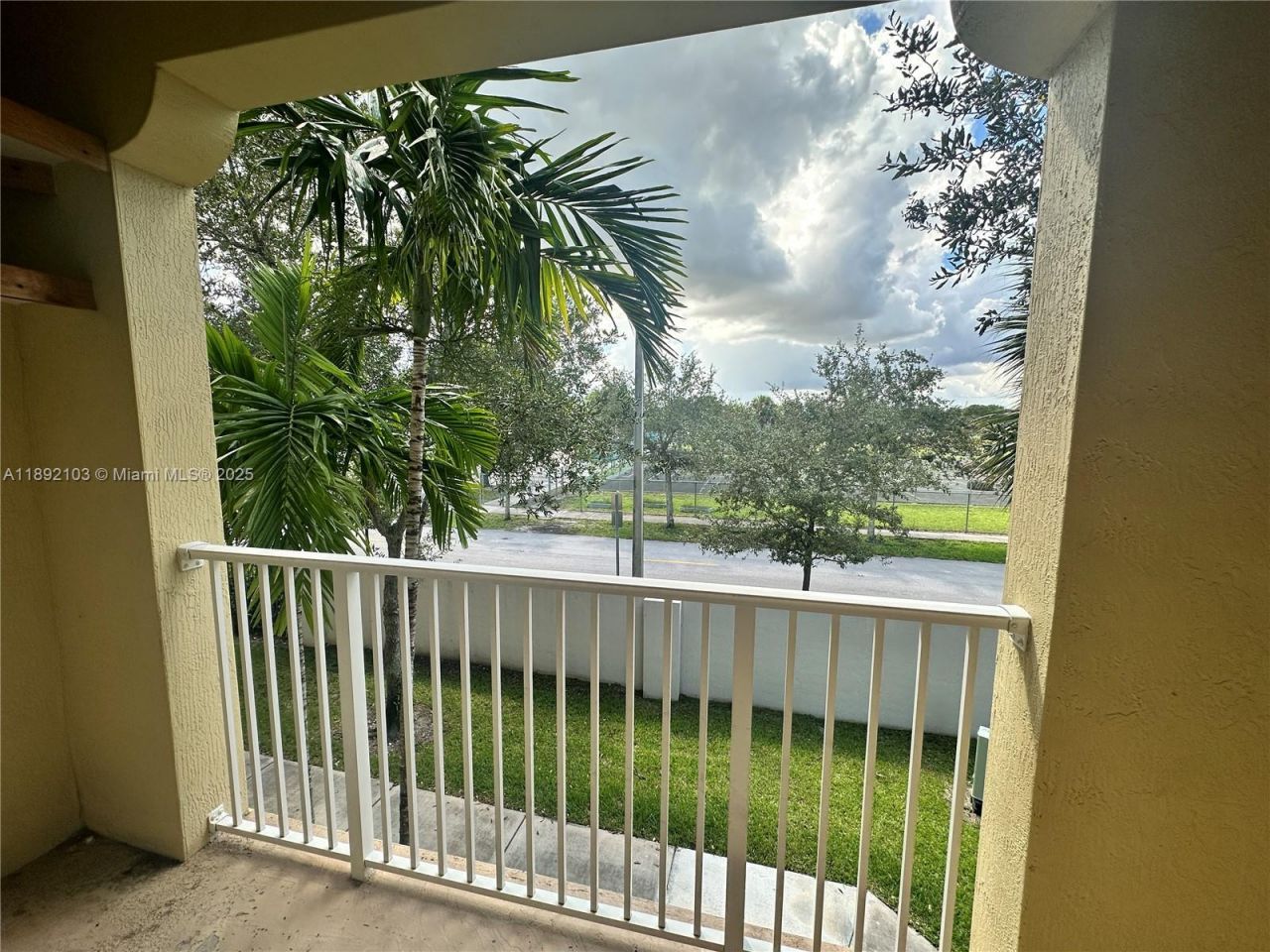 10800 NW 88th Ter, Unit 218, Doral, FL 33178 Photo