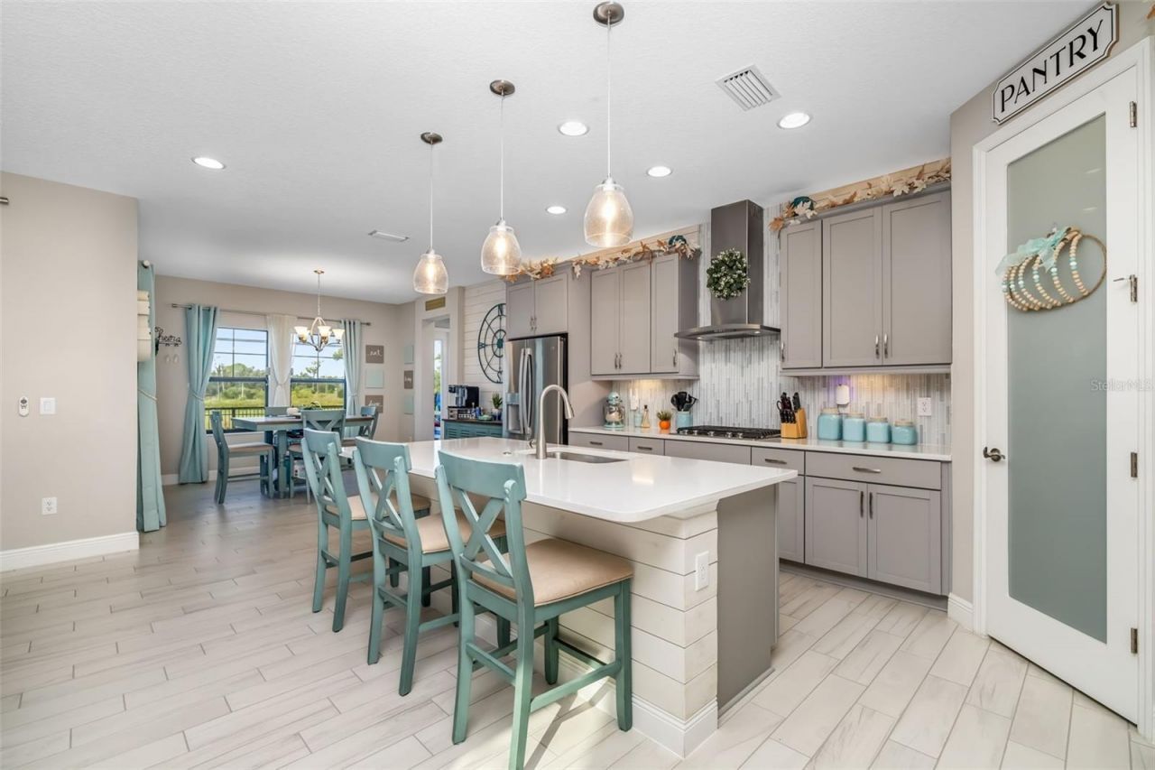 8213 Carrhill Place, Parrish, FL 34219 Photo