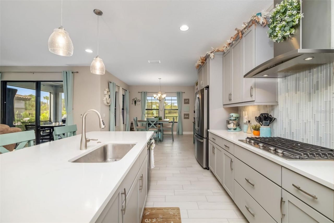 8213 Carrhill Place, Parrish, FL 34219 Photo