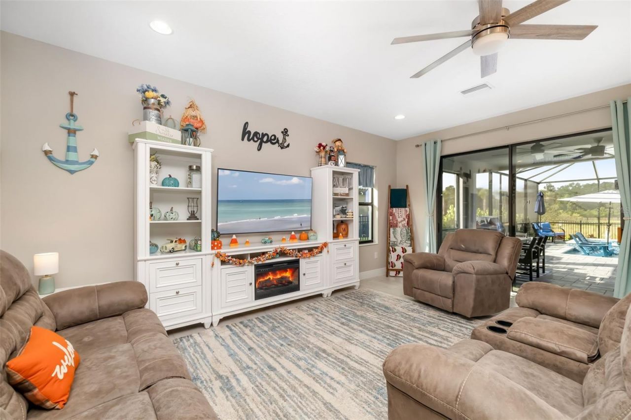 8213 Carrhill Place, Parrish, FL 34219 Photo