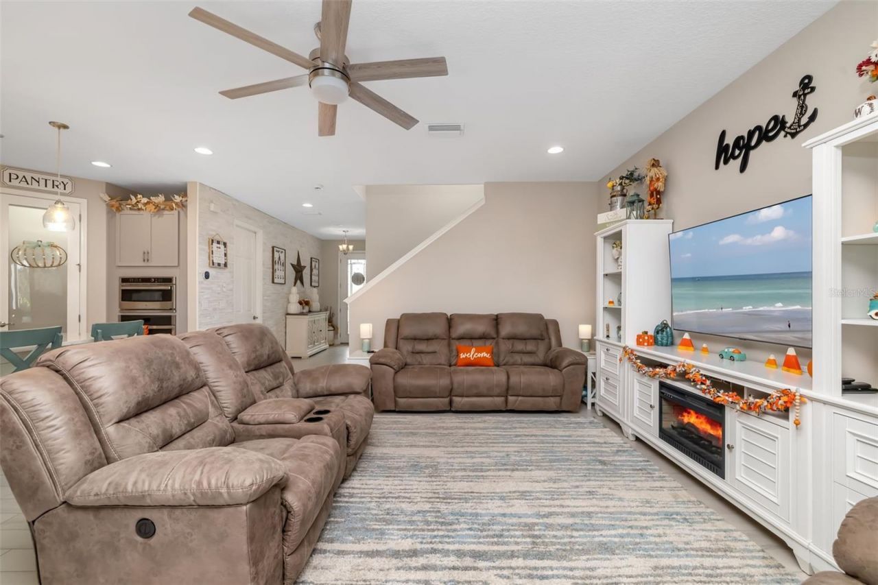 8213 Carrhill Place, Parrish, FL 34219 Photo