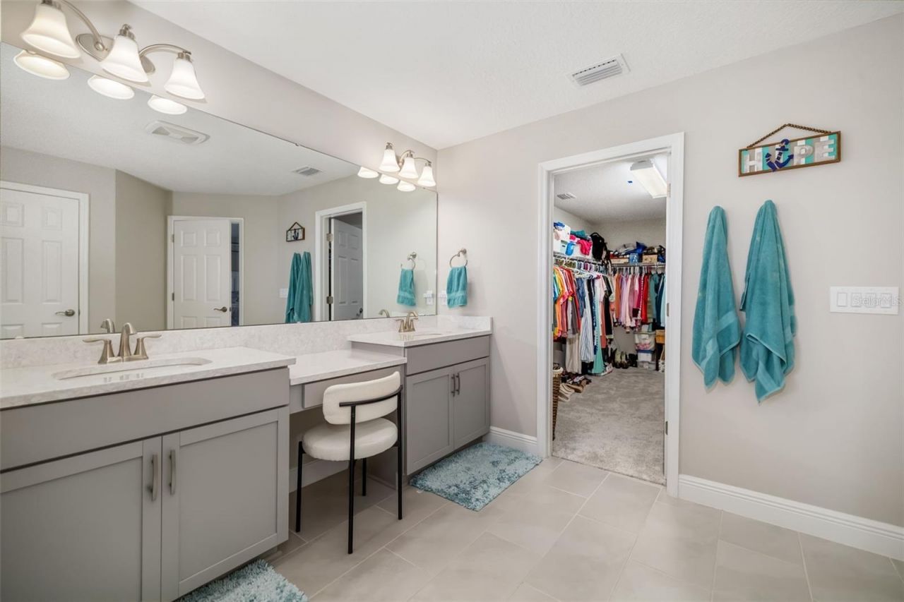 8213 Carrhill Place, Parrish, FL 34219 Photo