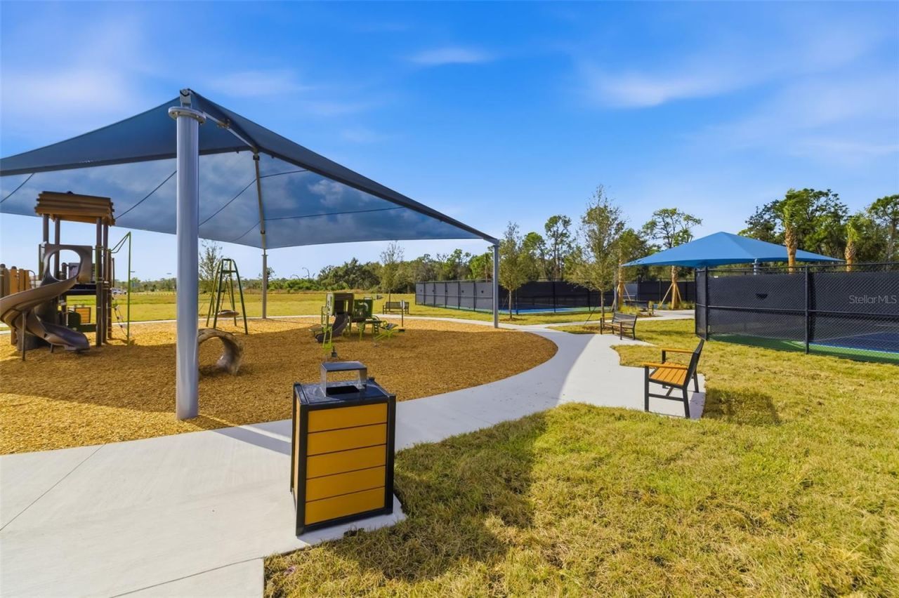 8213 Carrhill Place, Parrish, FL 34219 Photo