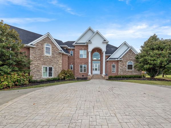 1657 Stokley Ln, Old Hickory, TN 37138