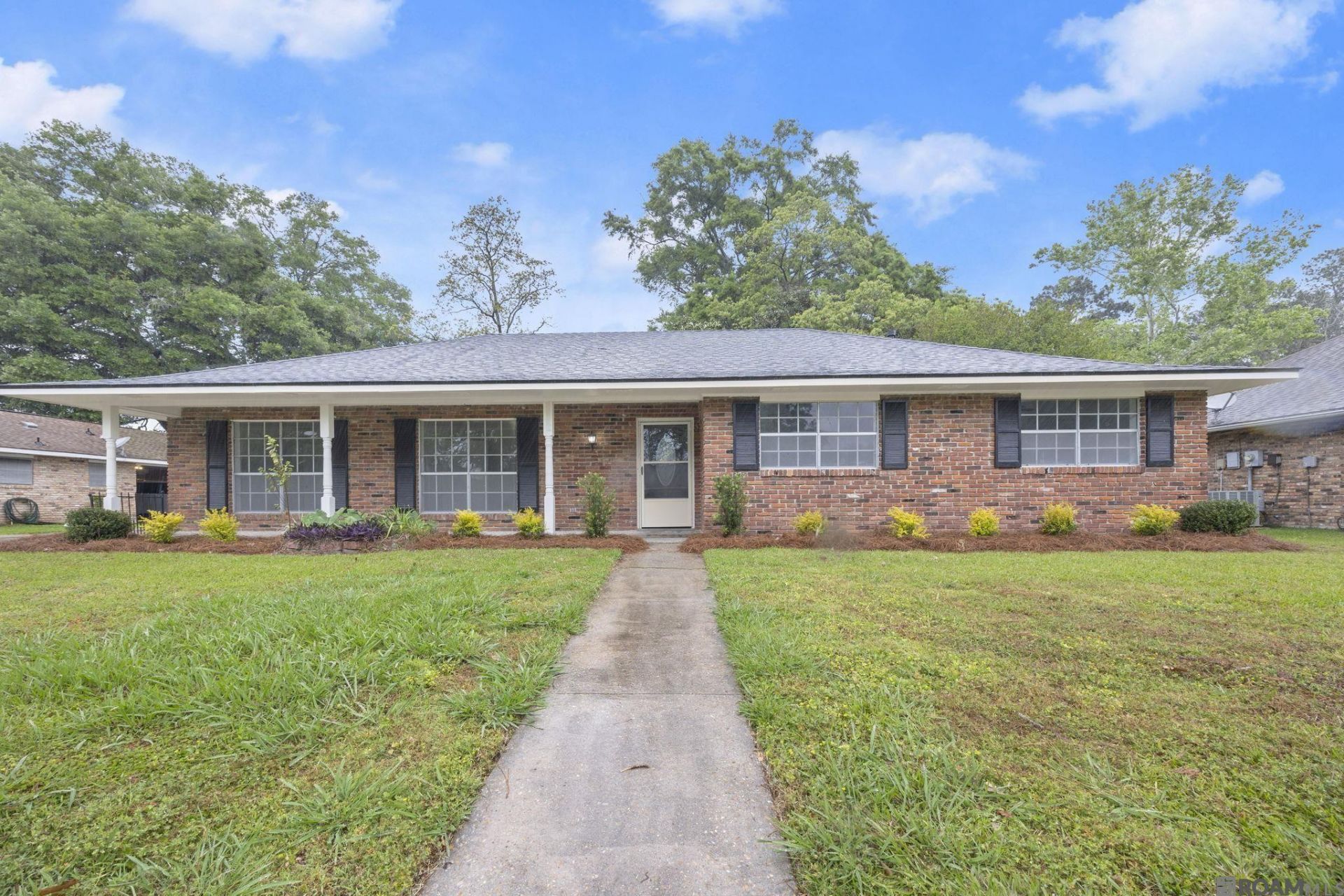 9521 Glensade Dr, Baton Rouge, LA 70814 Main Photo
