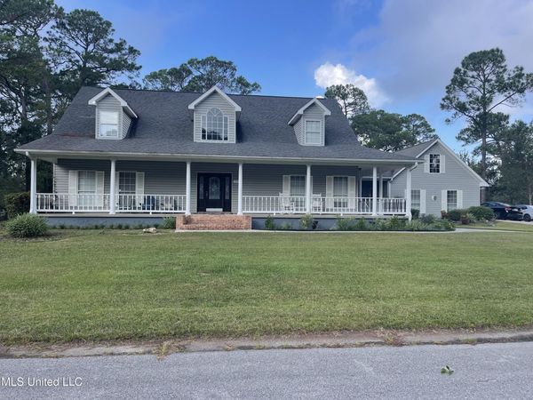 121 Fernwood Drive, Pass Christian, MS 39571