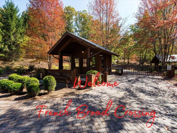 2307 French Broad Parkway, Marshall, NC 28753