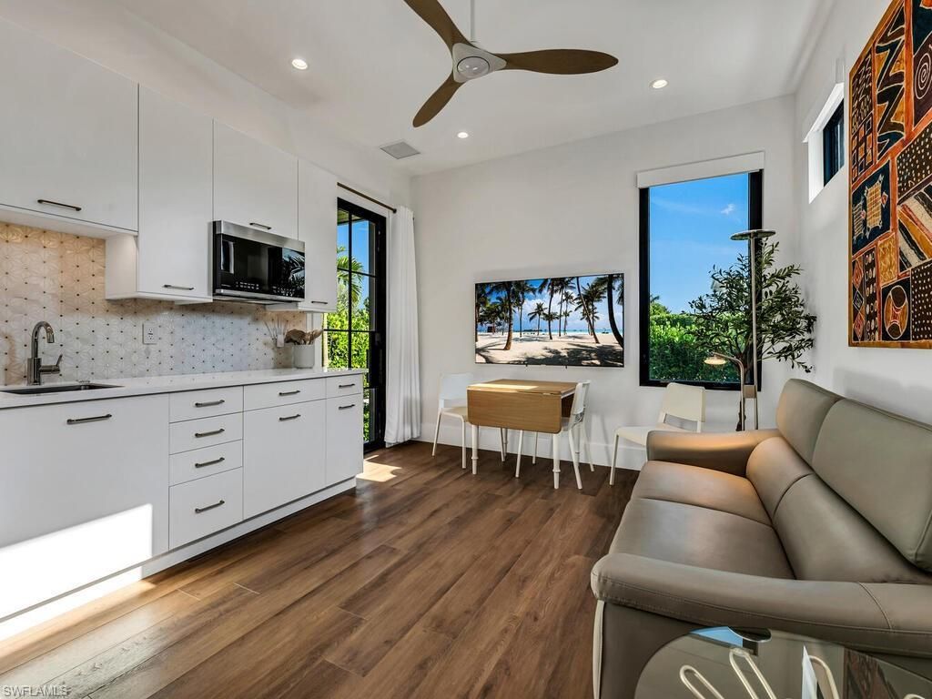 1251 Creech Rd, Naples, FL 34103 Photo