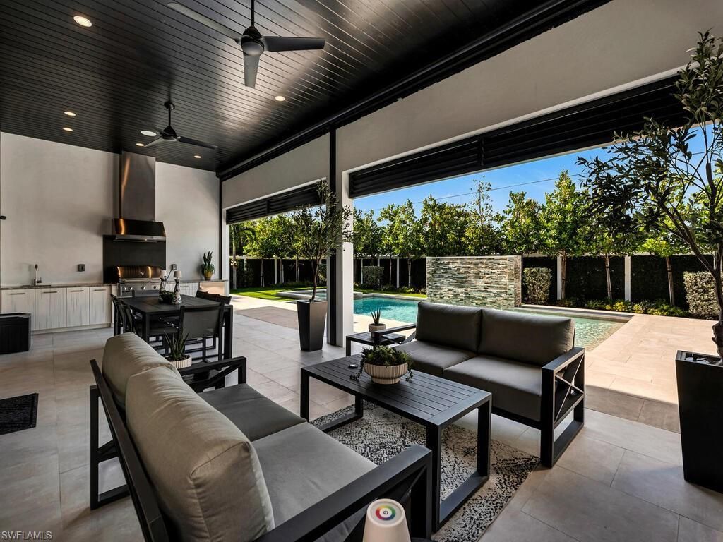 1251 Creech Rd, Naples, FL 34103 Photo