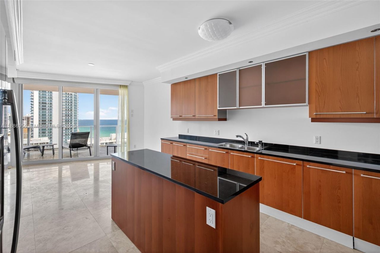 3101 S Ocean Dr, Unit 2403, Hollywood, FL 33019 Photo