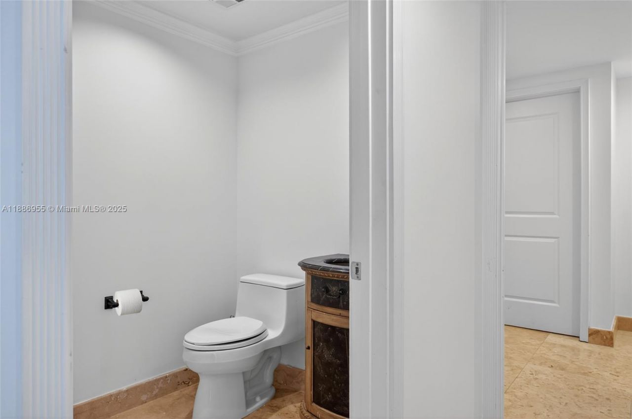 3101 S Ocean Dr, Unit 2403, Hollywood, FL 33019 Photo