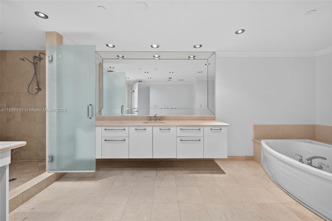 3101 S Ocean Dr, Unit 2403, Hollywood, FL 33019 Photo