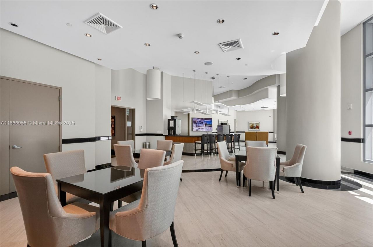 3101 S Ocean Dr, Unit 2403, Hollywood, FL 33019 Photo