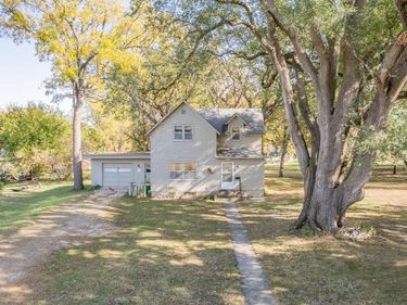1911 Boston Avenue, Spirit Lake, IA 51360