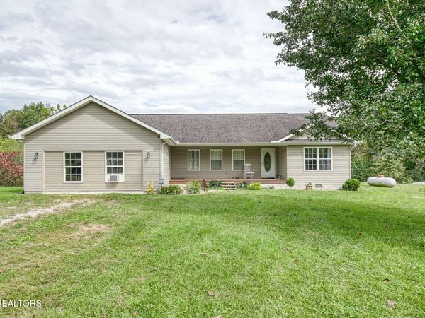 2047 Todd Rd, Clarkrange, TN 38553