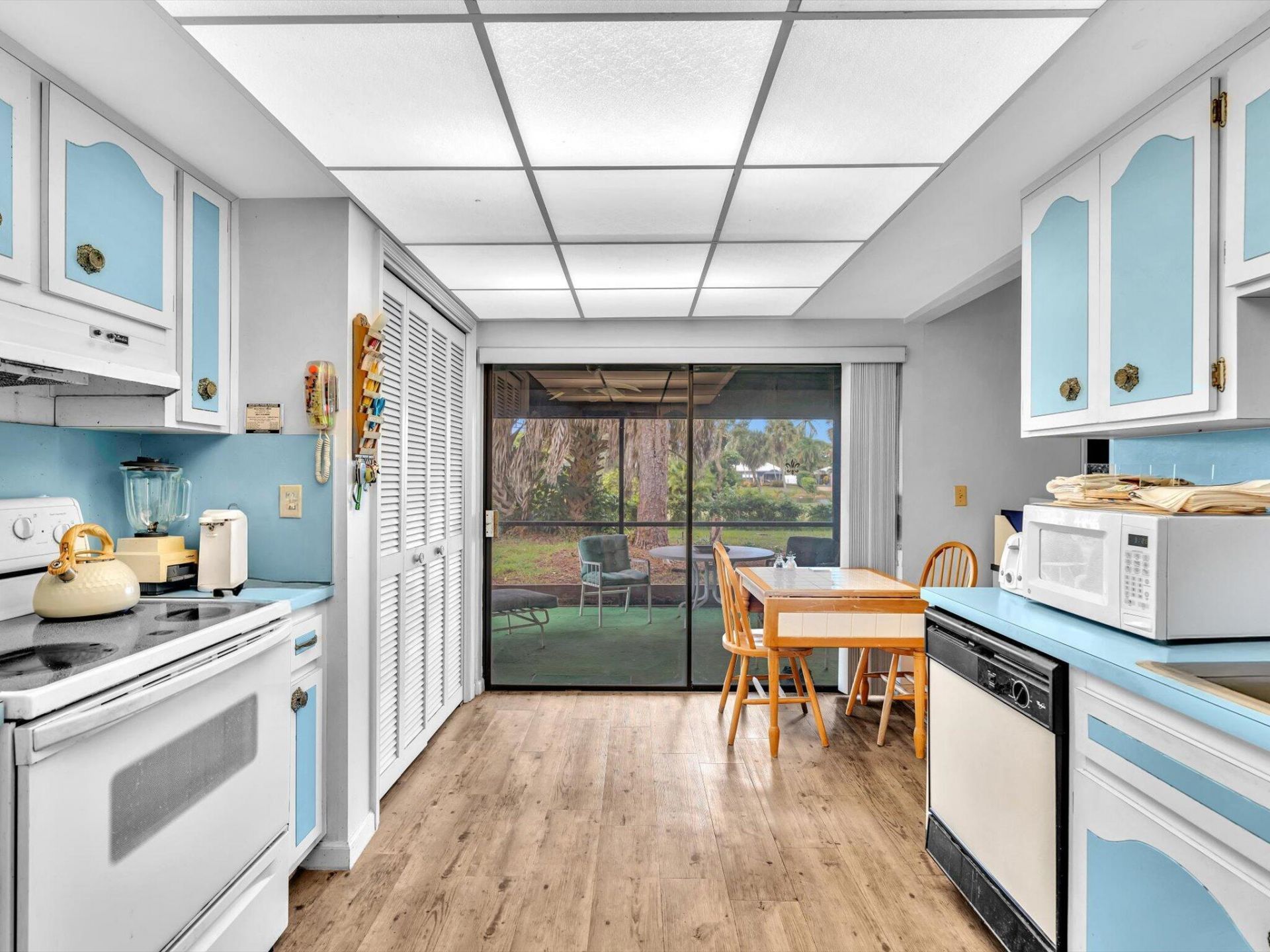 3537 Lakeview Drive, Delray Beach, FL 33445 Photo