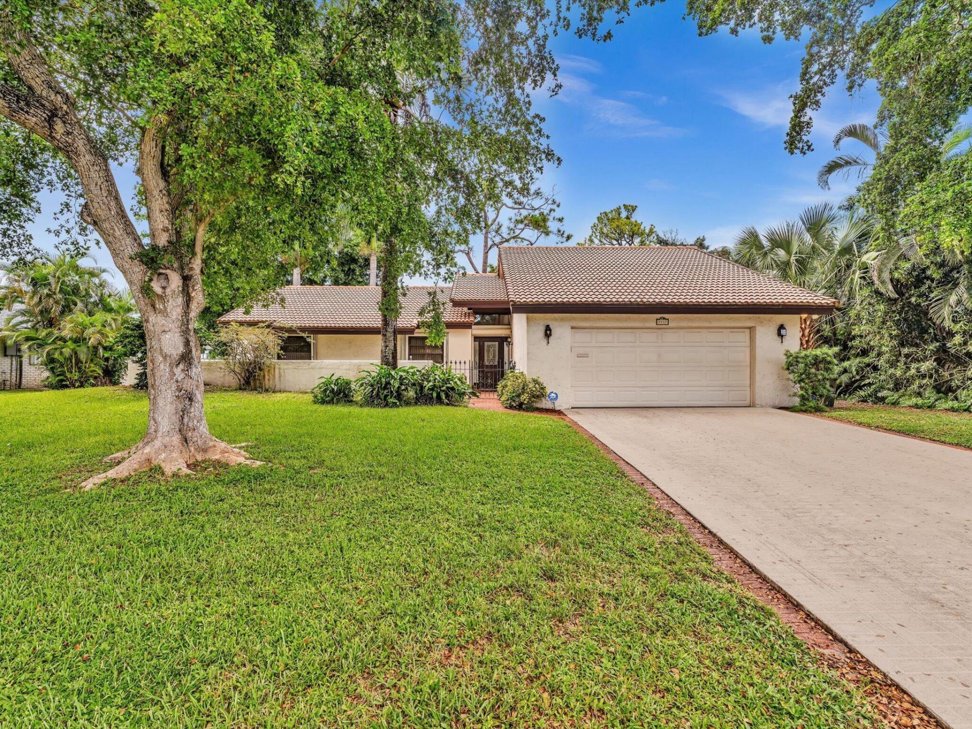 3537 Lakeview Drive, Delray Beach, FL 33445 Photo