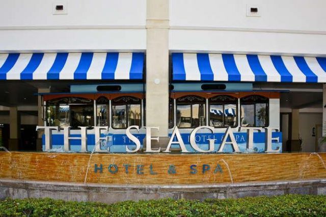 3537 Lakeview Drive, Delray Beach, FL 33445 Photo