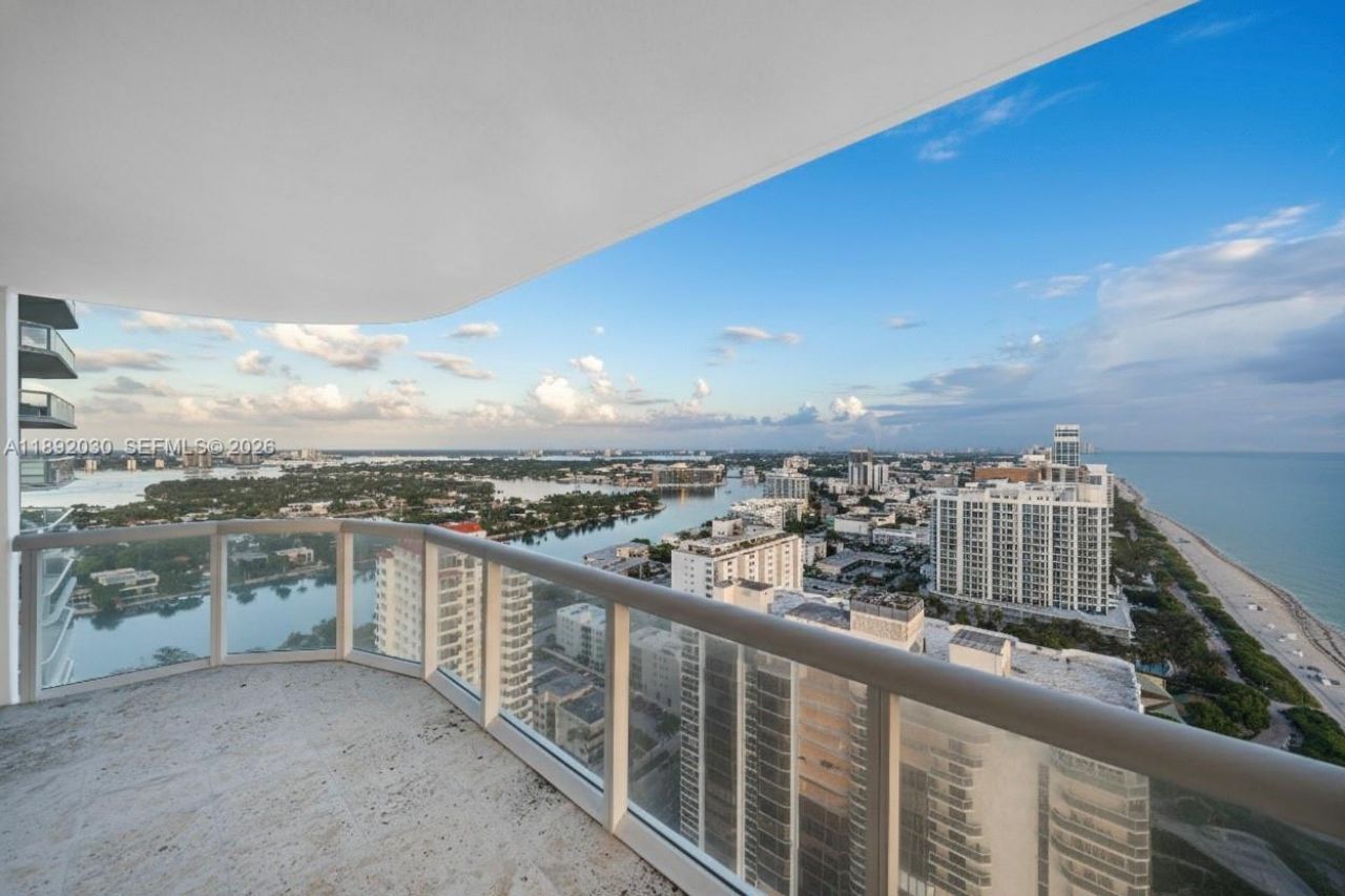 6365 Collins Ave, Unit 2901, Miami Beach, FL 33141 Photo