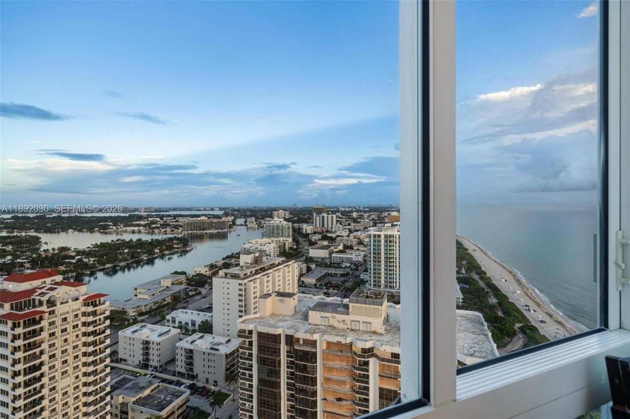 6365 Collins Ave, Unit 2901, Miami Beach, FL 33141 Photo
