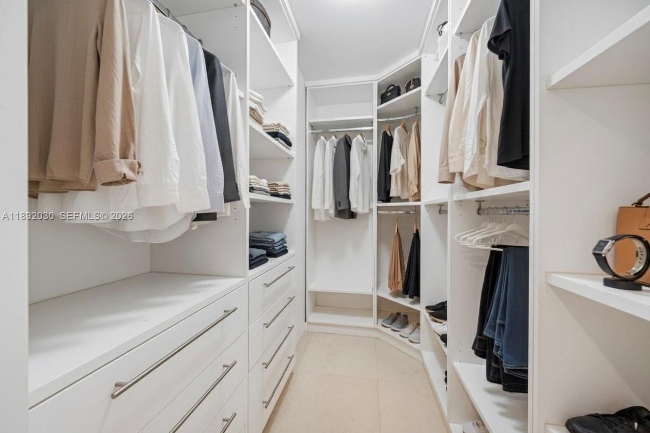 6365 Collins Ave, Unit 2901, Miami Beach, FL 33141 Photo