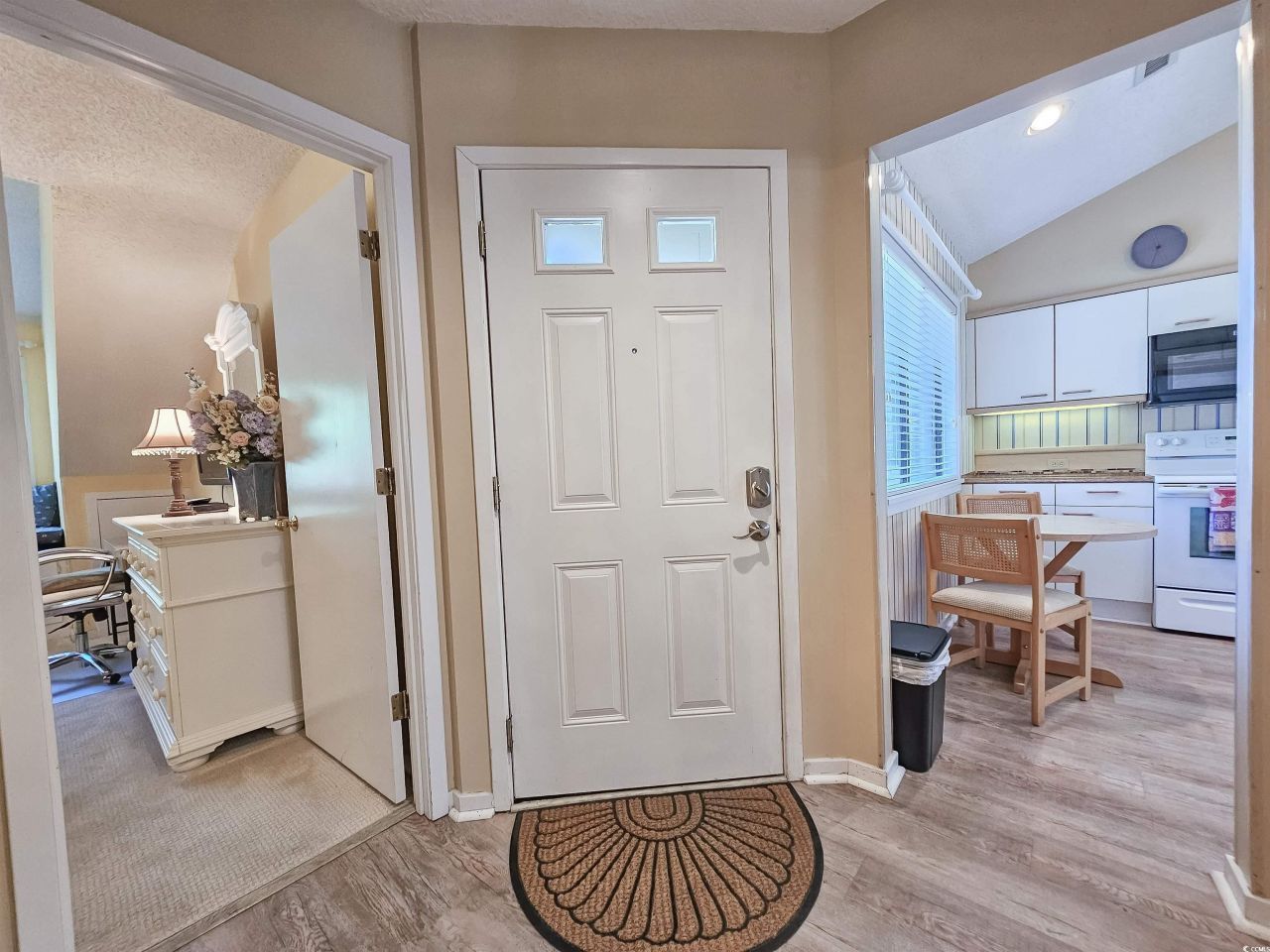 125 Hartland Dr. Photo 15