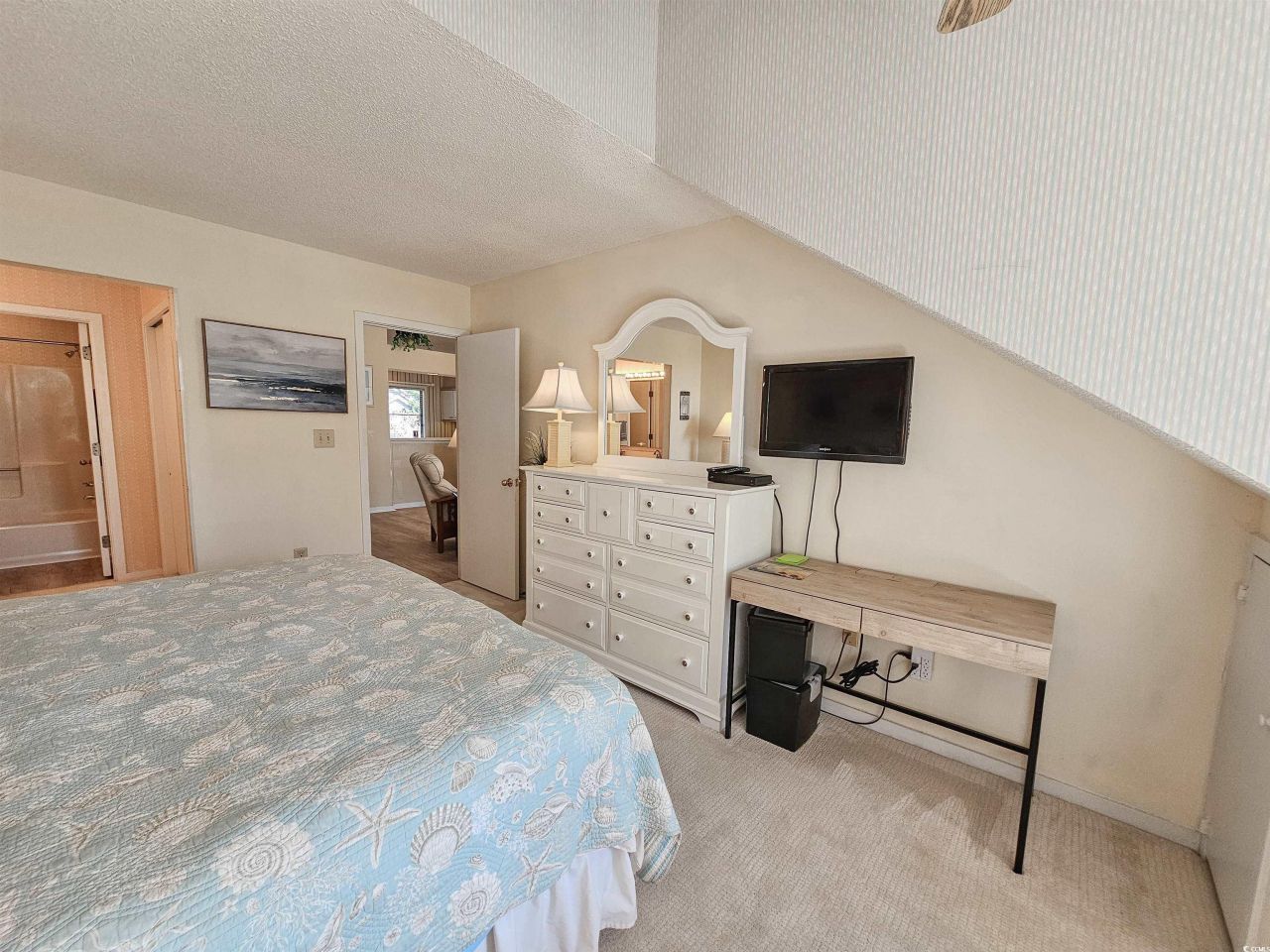 125 Hartland Dr. Photo 24