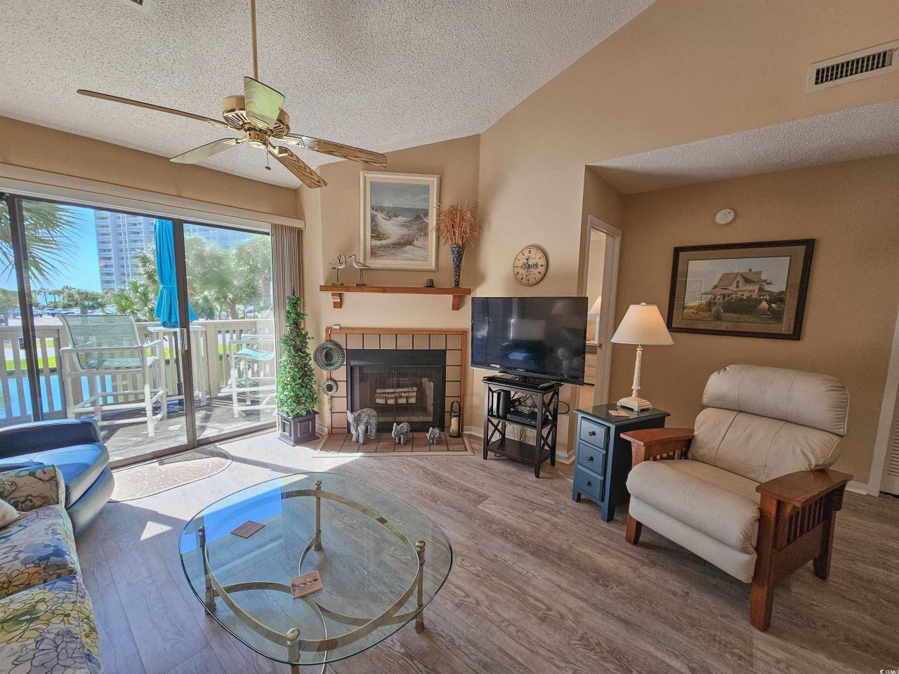 125 Hartland Dr. Photo 9