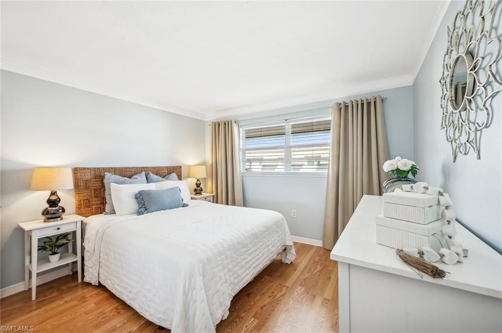 72 7th St S, Unit 305, Naples, FL 34102 Photo