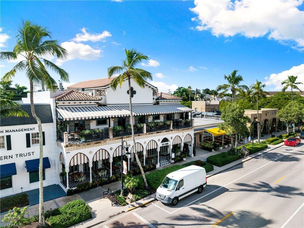 72 7th St S, Unit 305, Naples, FL 34102 Photo