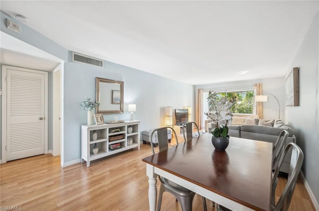 72 7th St S, Unit 305, Naples, FL 34102 Photo