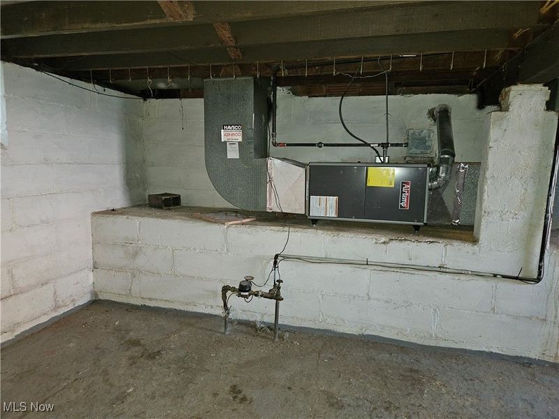 4420 Bush Avenue, Cleveland, OH 44109 Photo 33