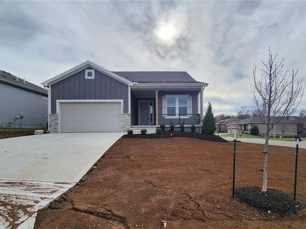 25257 W 142nd Street, Olathe, KS 66061