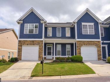 6616 Splashwater Drive, Flowery Branch, GA 30542