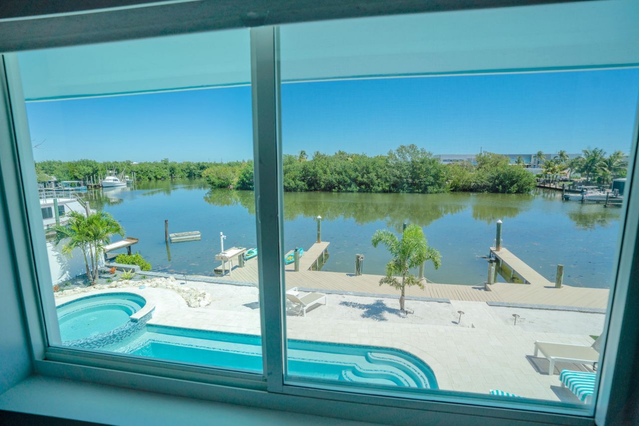 398 70th St Gulf, Marathon, FL 33050 Photo