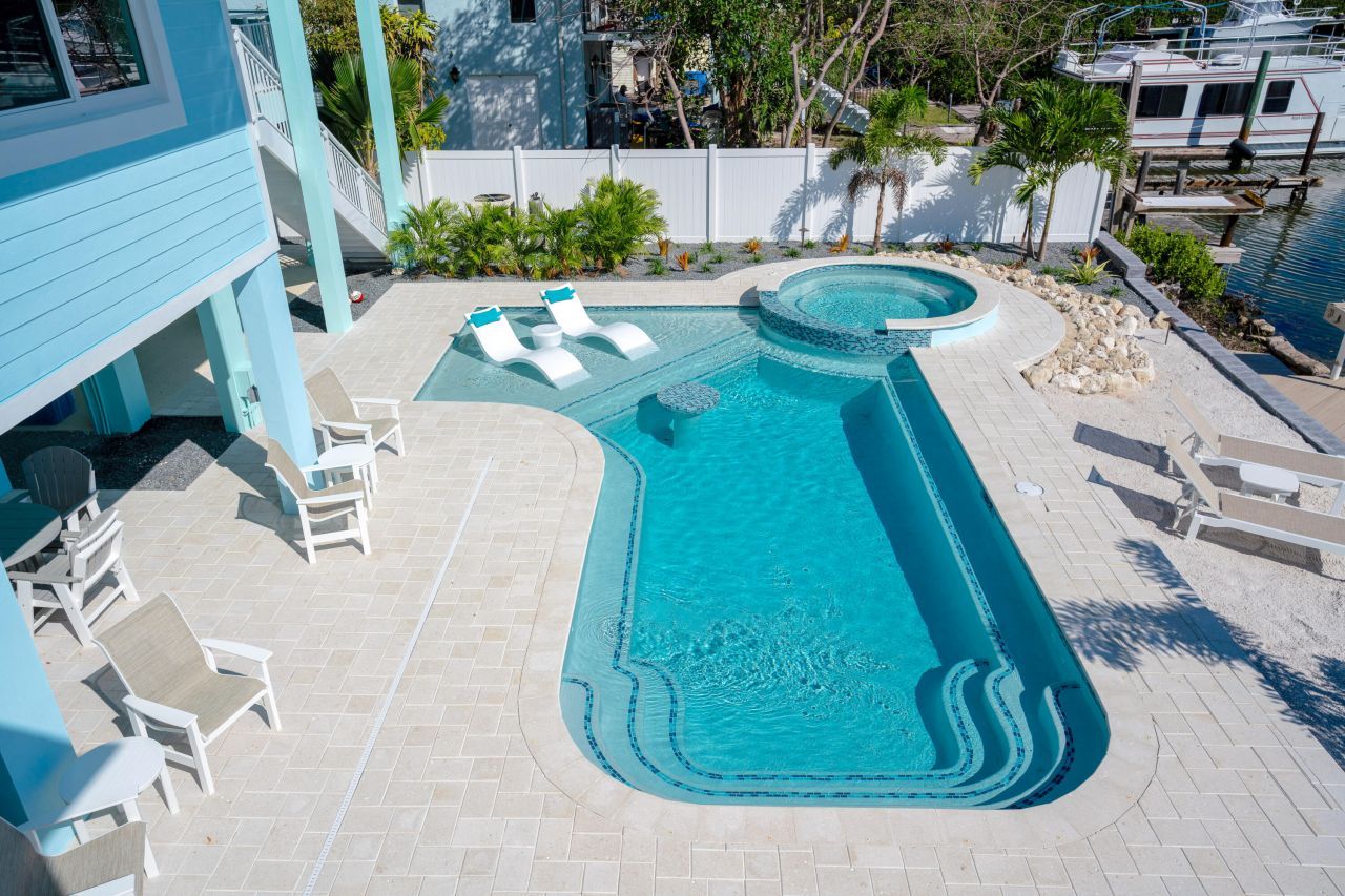 398 70th St Gulf, Marathon, FL 33050 Photo