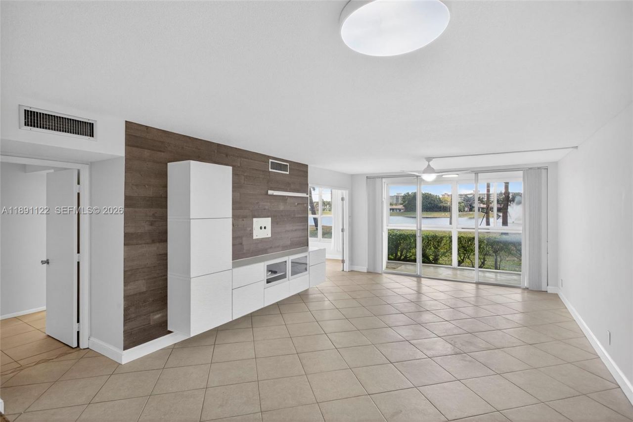 3150 N Course Ln, Unit 108, Pompano Beach, FL 33069 Photo