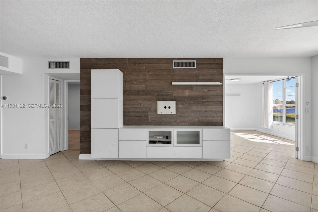 3150 N Course Ln, Unit 108, Pompano Beach, FL 33069 Photo