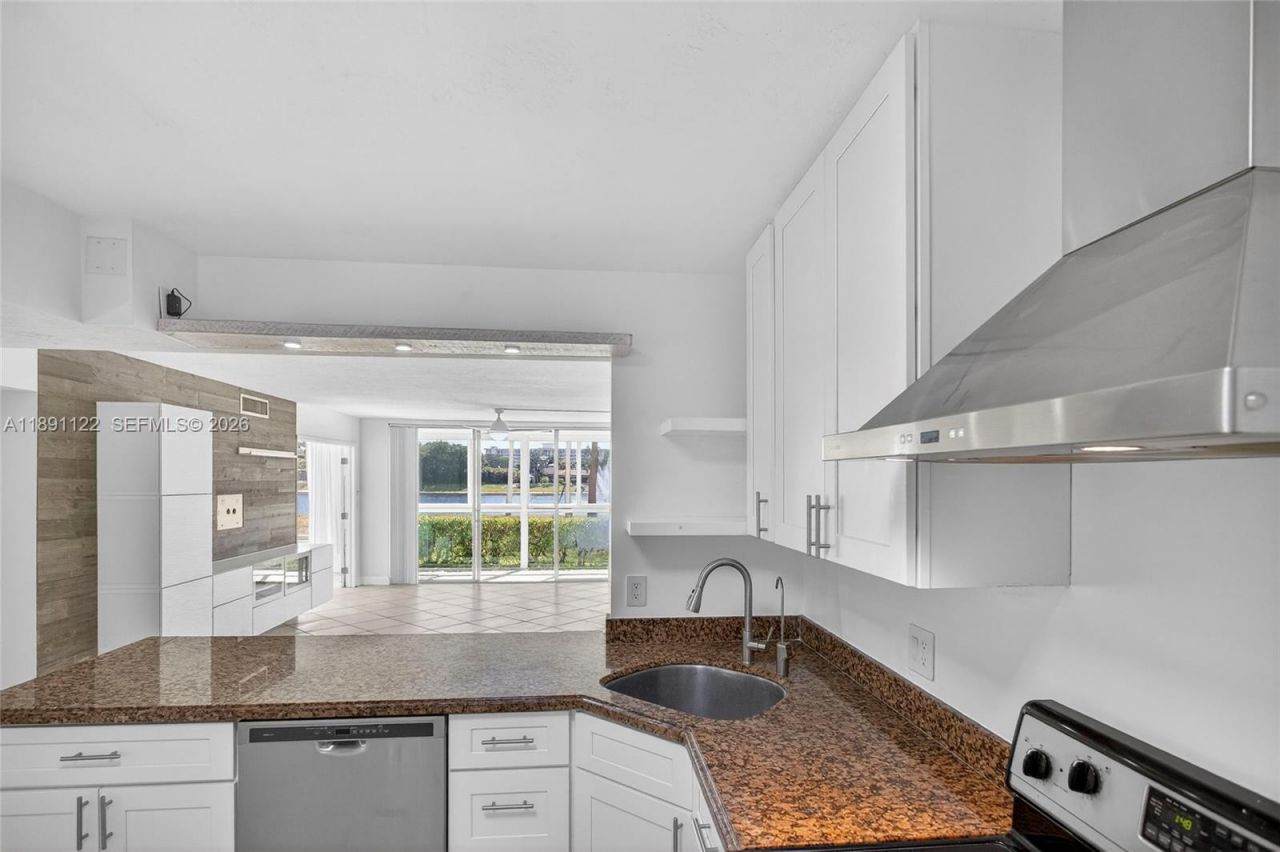 3150 N Course Ln, Unit 108, Pompano Beach, FL 33069 Photo