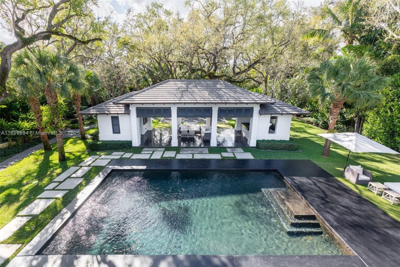 8150 SW 52nd Ave, Miami, FL 33143 Photo
