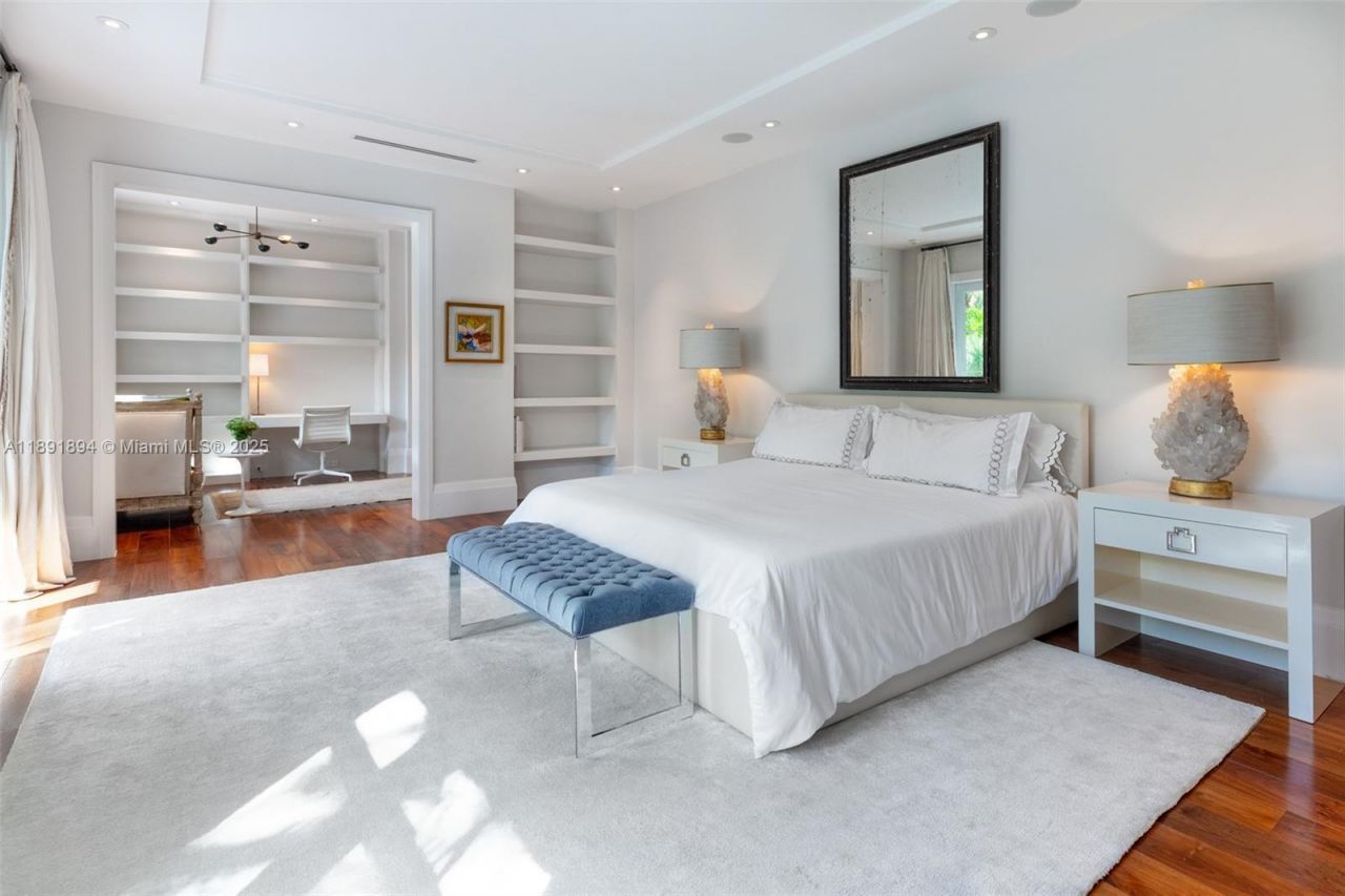 8150 SW 52nd Ave, Miami, FL 33143 Photo