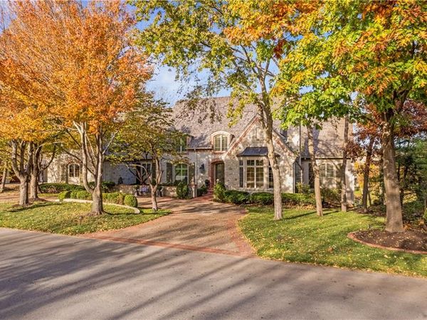 360 E Loch Lloyd Parkway, Loch Lloyd, MO 64012