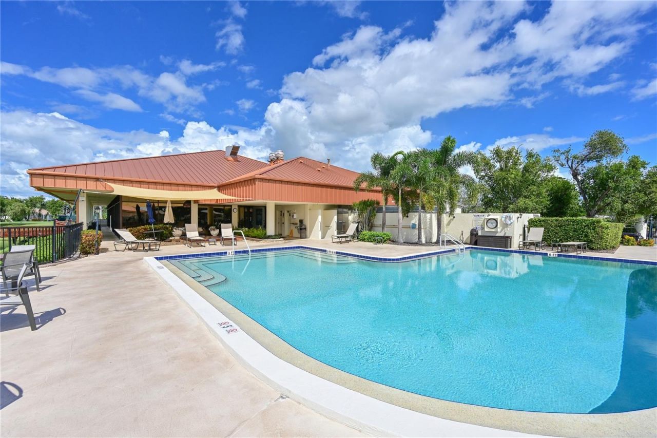 4705 Sand Trap Street Circle E, Unit 105, Bradenton, FL 34203 Photo