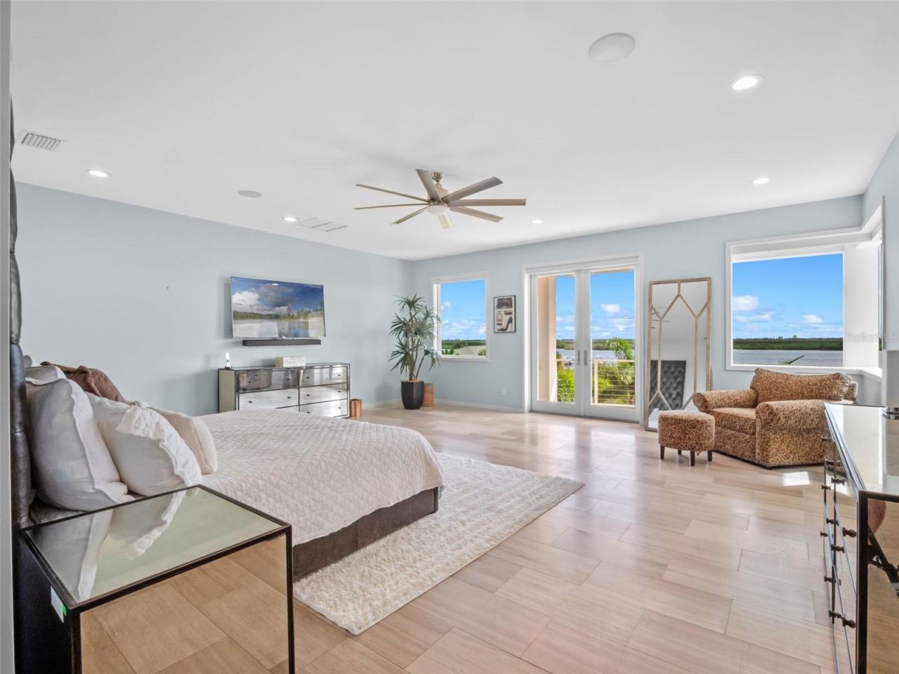 1511 S Riverside Drive, New Smyrna Beach, FL 32168 Photo