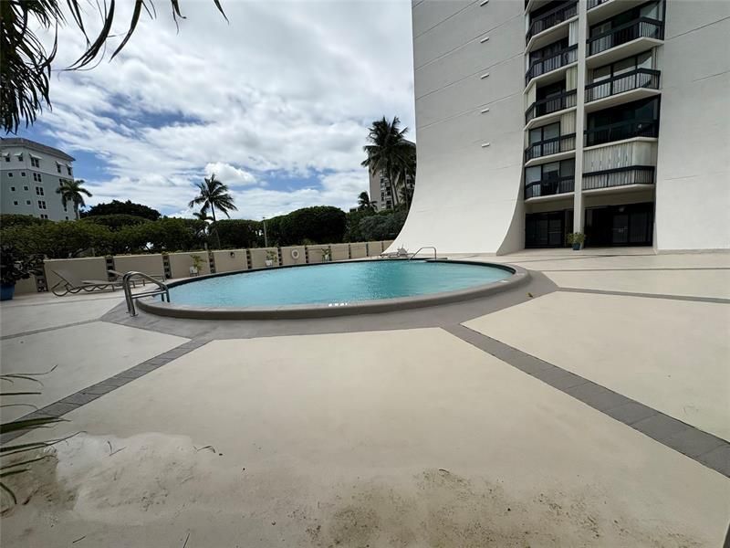 2400 Presidential Way, Unit 505, West Palm Beach, FL 33401 Photo