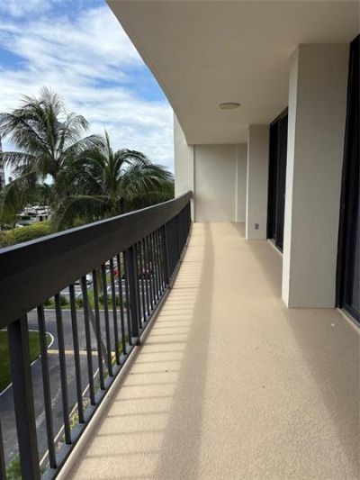 2400 Presidential Way, Unit 505, West Palm Beach, FL 33401 Photo