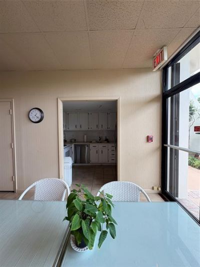 2400 Presidential Way, Unit 505, West Palm Beach, FL 33401 Photo