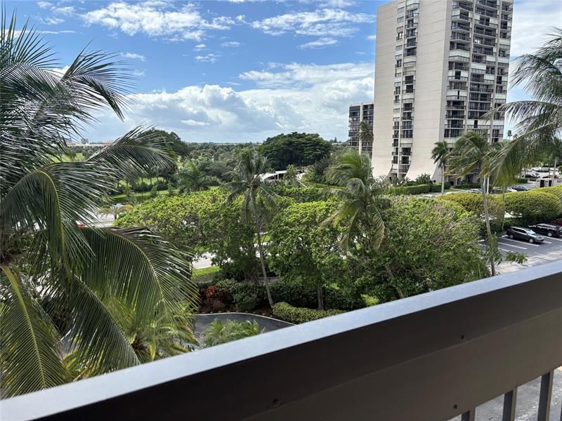 2400 Presidential Way, Unit 505, West Palm Beach, FL 33401 Photo