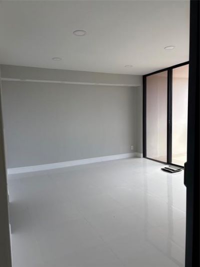 2400 Presidential Way, Unit 505, West Palm Beach, FL 33401 Photo